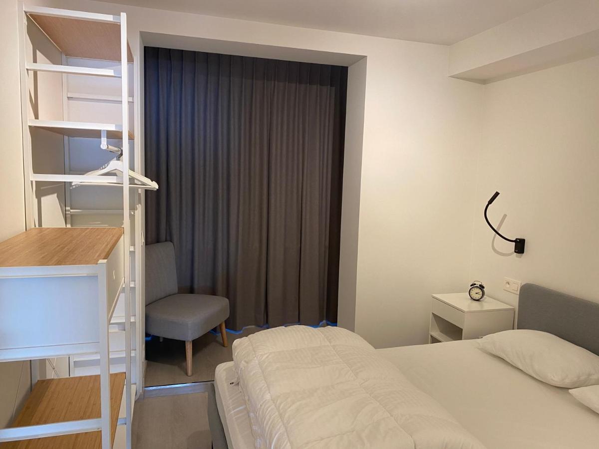 Ruim En Lichtrijk Appartement Op 100M Van Zee Te Koksijde Bagian luar foto